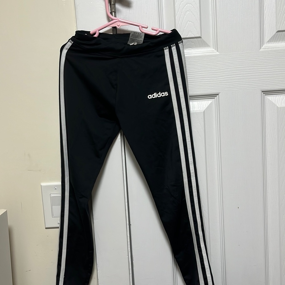 Pants black and withe good condition
